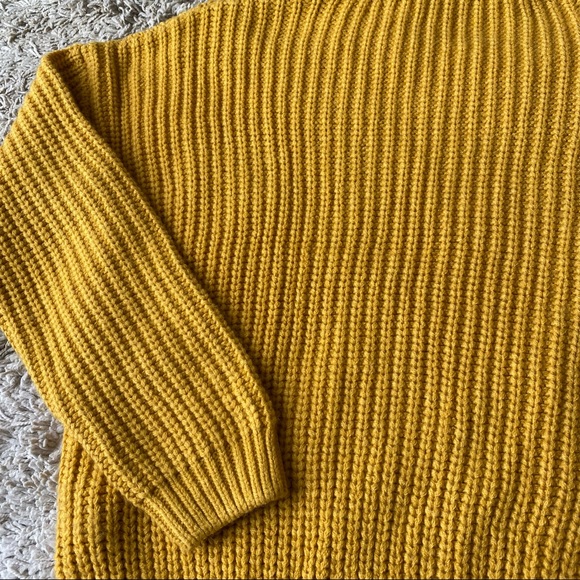 Women's Tally WeiJL Turmeric Crew Neck Knit Braided Cable Sweater - Picture 5 of 6